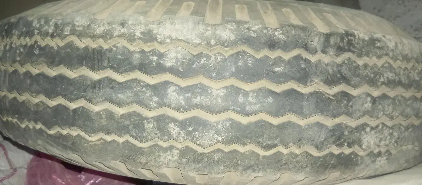 رینگ و لاستیک گلدستون ۶.۵۰ ۱۴ در حد نو|قطعات یدکی و لوازم جانبی|جوادآباد, |دیوار