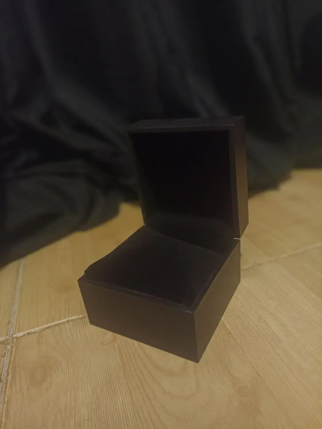 جعبه ساعت|ساعت|رشت, حمیدیان|دیوار