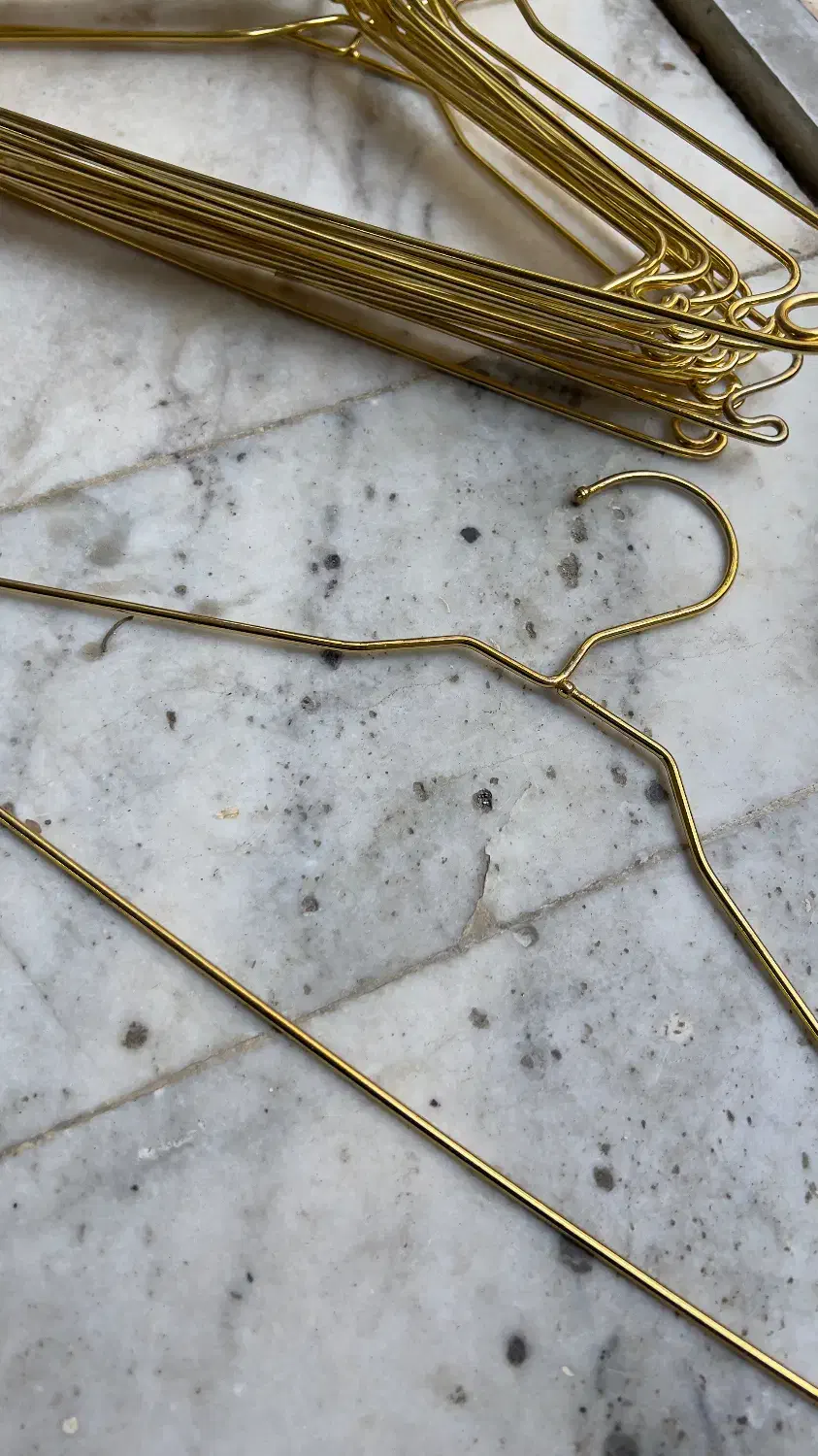 چوبکار لباس|بندرخت و رختآویز|مشهد, خاتم الانبیا|دیوار