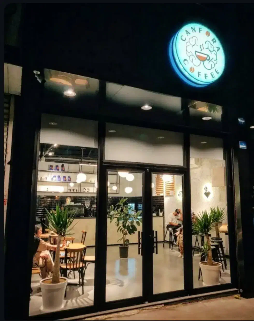 باریستا خانم حرفه ای|استخدام خدمات فروشگاه و رستوران|تهران, علم و صنعت|دیوار