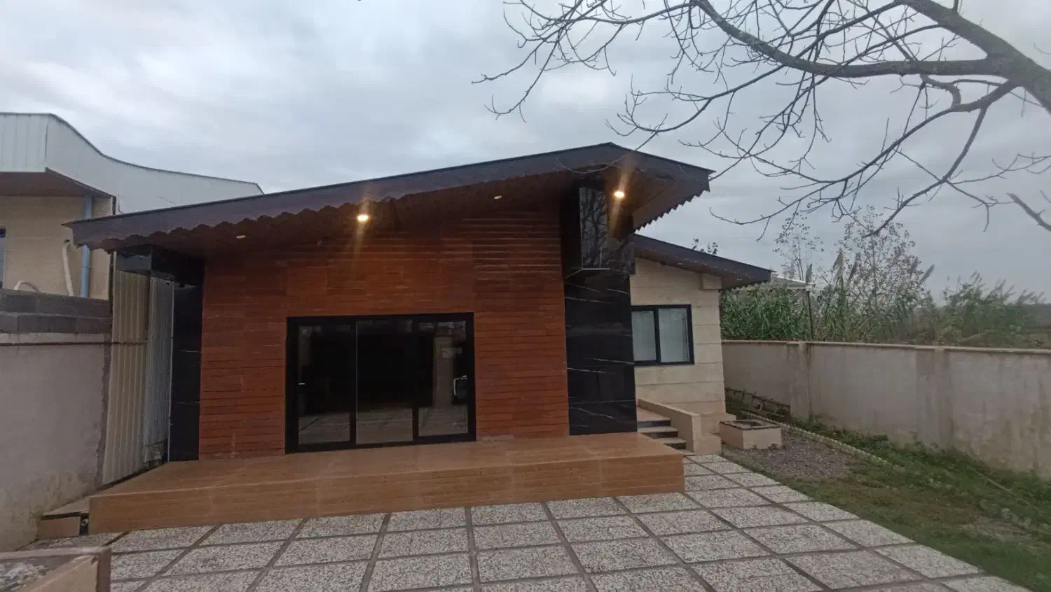 ویلا استخردار ساحلی|فروش خانه و ویلا|خشکبیجار, |دیوار