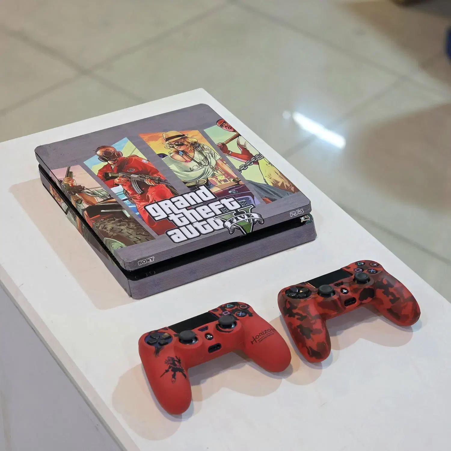 کنسول PS4 Slim کپی خور دو دسته|کنسول، بازی ویدئویی و آنلاین|شیراز, ملاصدرا|دیوار