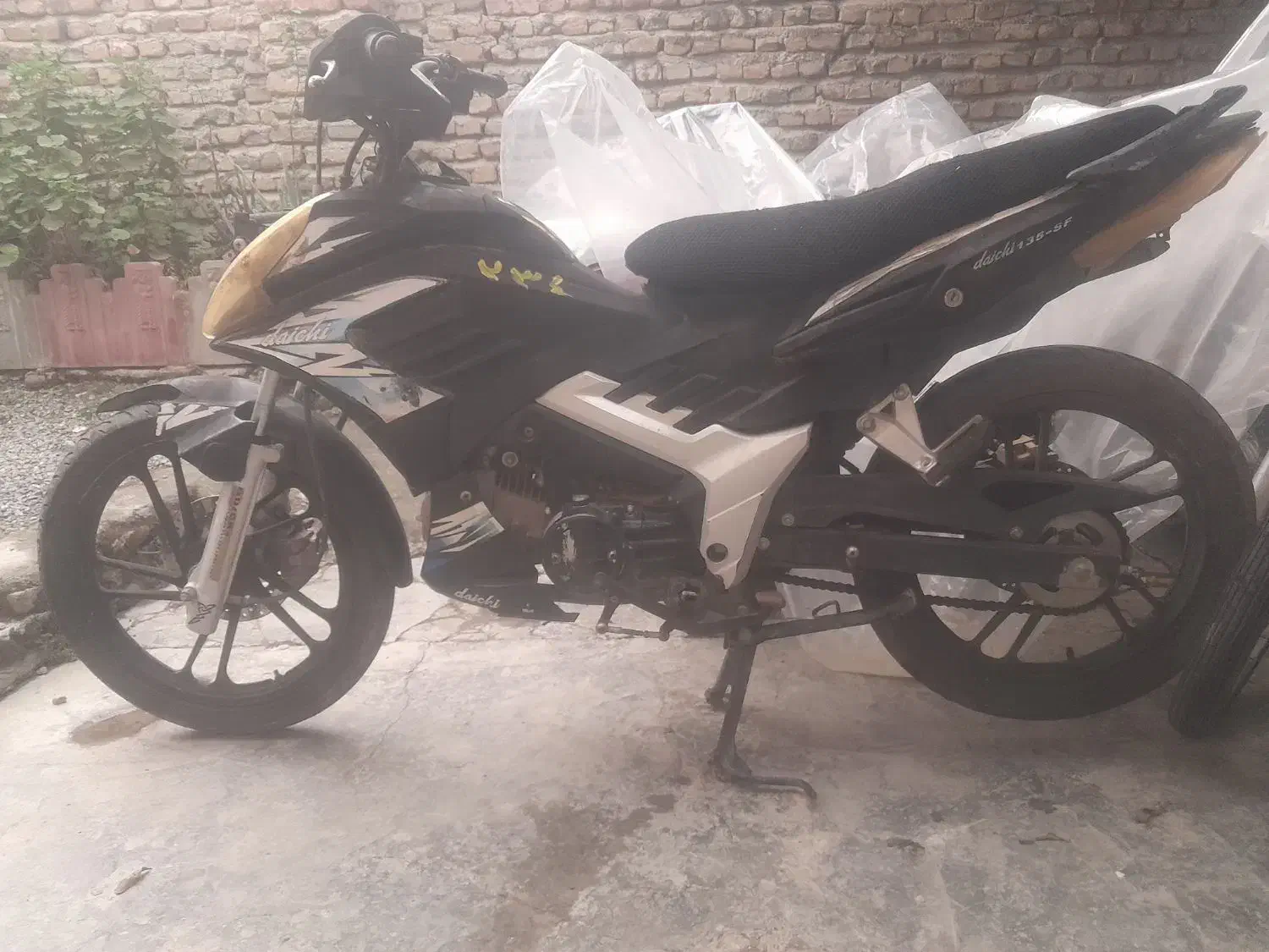 دایچی ۱۳۵|موتورسیکلت|بندر گز, |دیوار