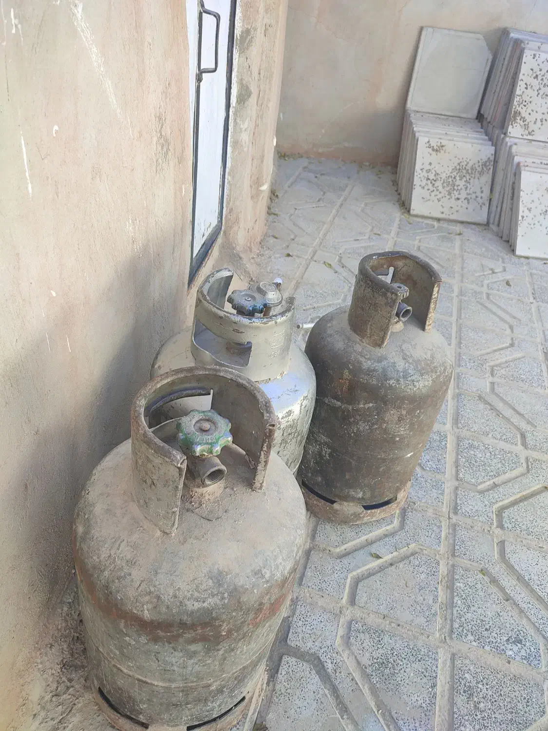 سلام تعداد سه عدد کپسول گاز بوتان به فروش می رسد|اجاق گاز و لوازم برقی پختوپز|سلامی, |دیوار