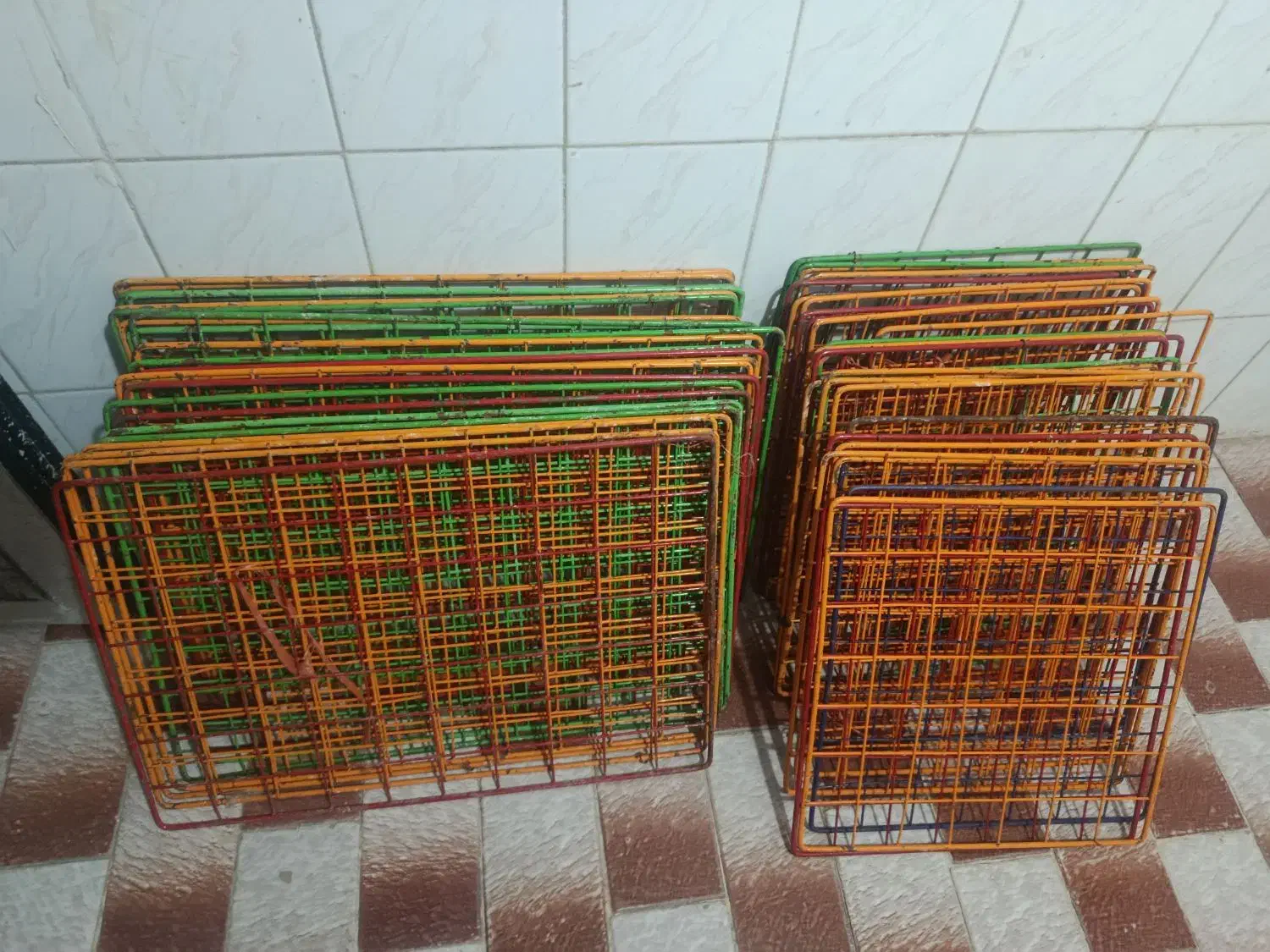 قفسه کتاب مشبک|کتابخانه، شلف، قفسه‌های دیواری|قم, وادی السلام|دیوار