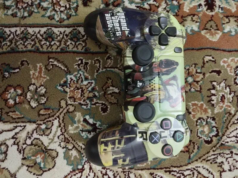 پلی استیشن 4 درحد نو|کنسول، بازی ویدئویی و آنلاین|سنندج, |دیوار