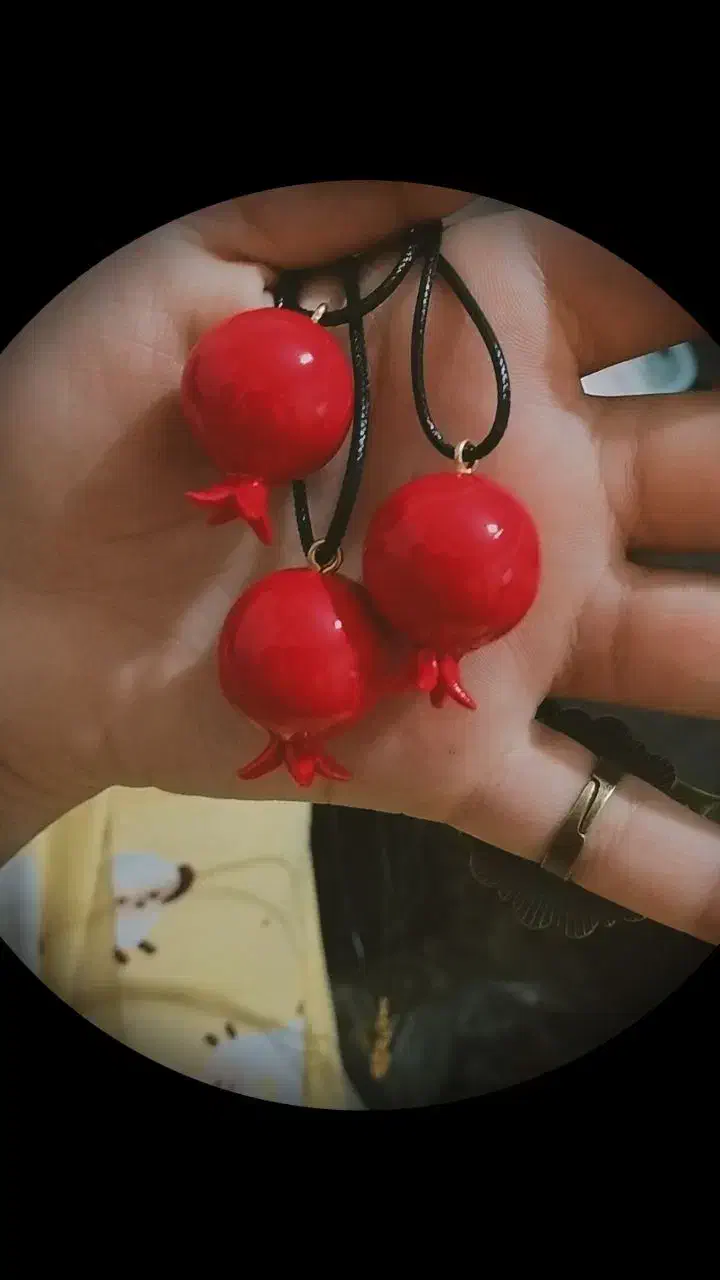 اکسسوری|زیورآلات و اکسسوری|ری, شهادت|دیوار