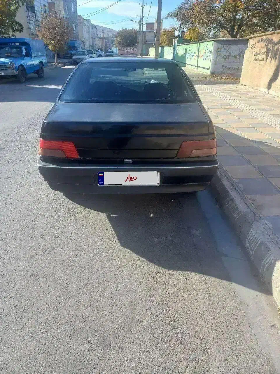 ماشین پژو ۴۰۵ مدل۸۱ تمیز انژکتور ۱۸۰۰سی سی|خودرو سواری و وانت|قروه, |دیوار