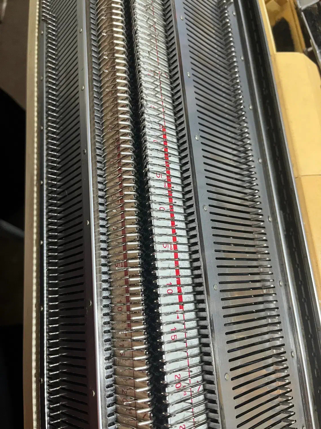 ماشین بافتنی ۸۴۰ برادر brother|چرخ خیاطی و ریسندگی|قائمشهر, |دیوار