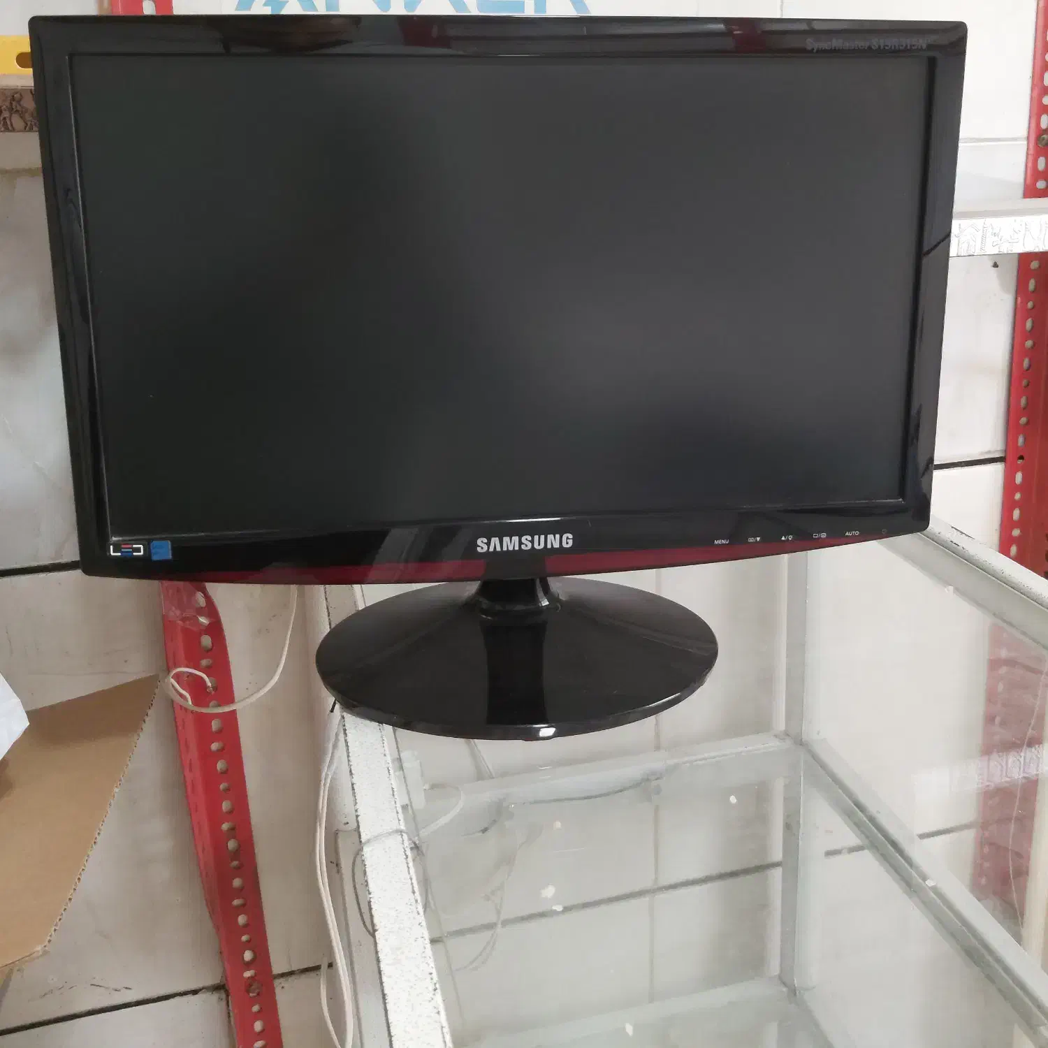 مانیتور سامسونگ 19 اینچ LED|قطعات و لوازم جانبی رایانه|اصفهان, کوی میلاد|دیوار