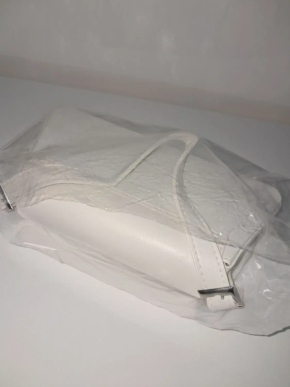 کیف و کفش عروس|کیف، کفش، کمربند|کنگاور, |دیوار