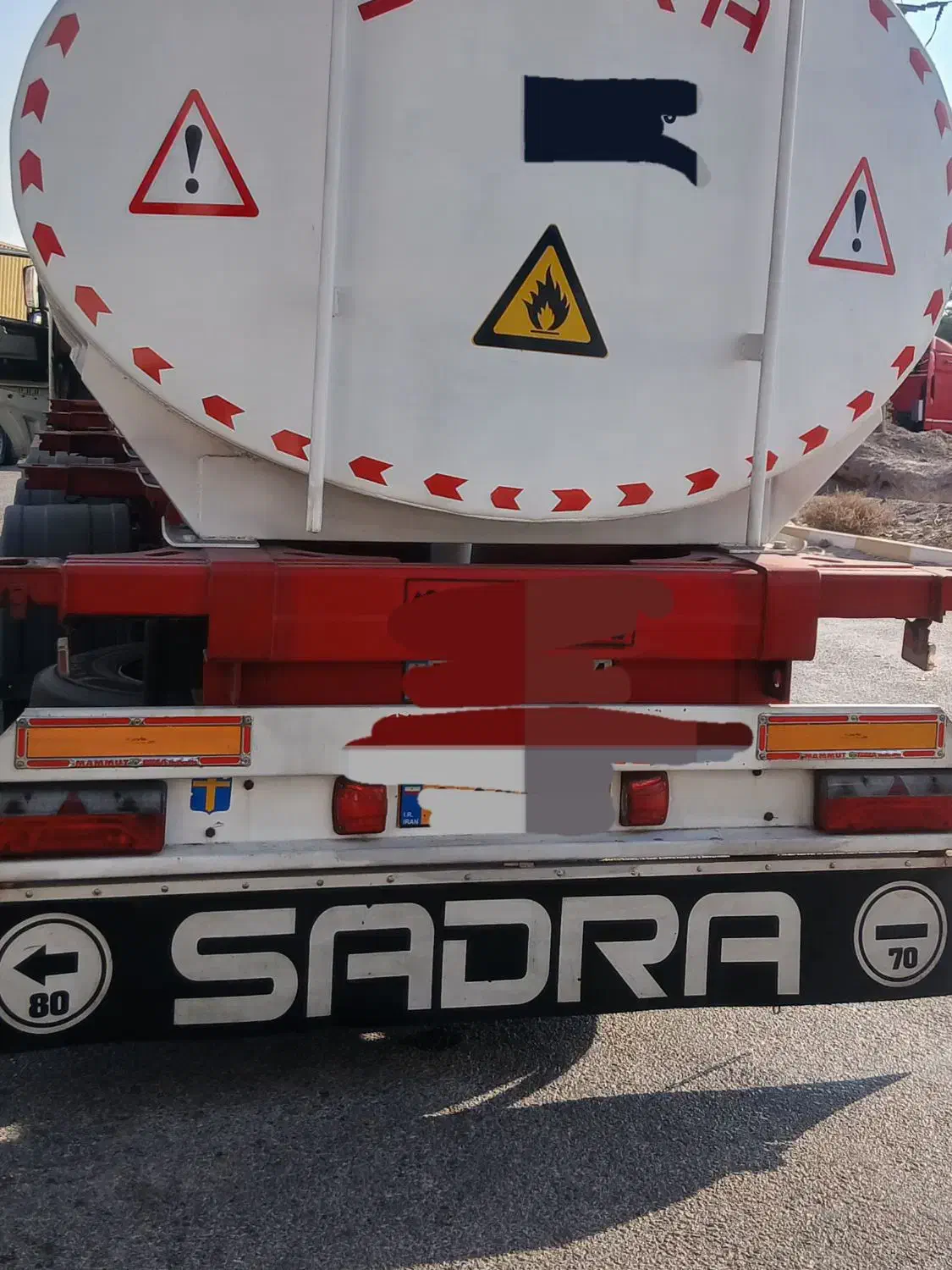 فروش تانکر چهار مواد با تیغه کانتین بر در حد صفر|خودرو سنگین|جلفا, |دیوار