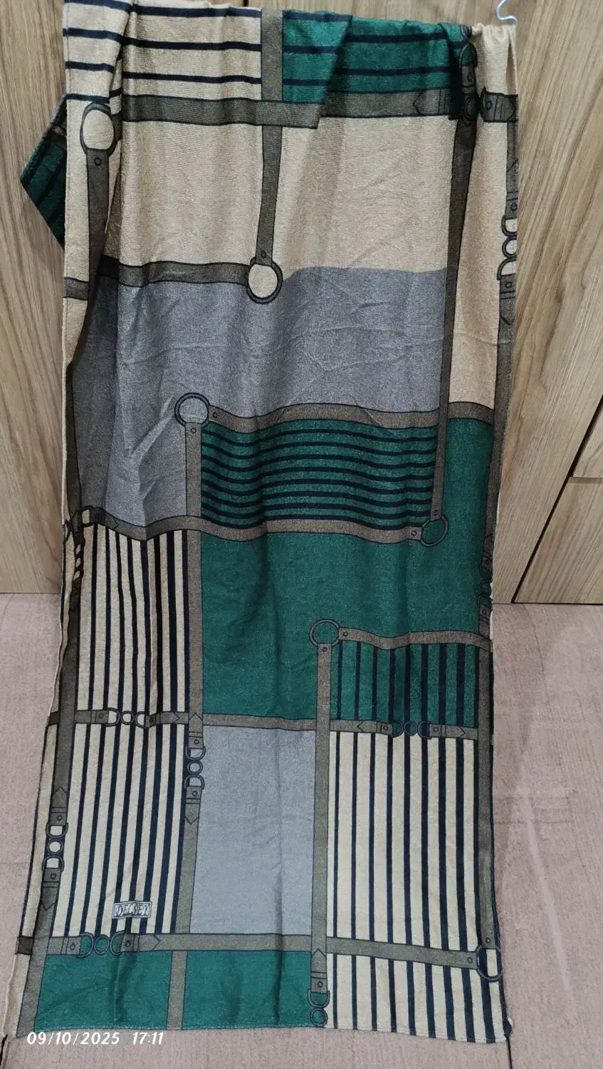 شال مخمل|لباس|ازنا, |دیوار