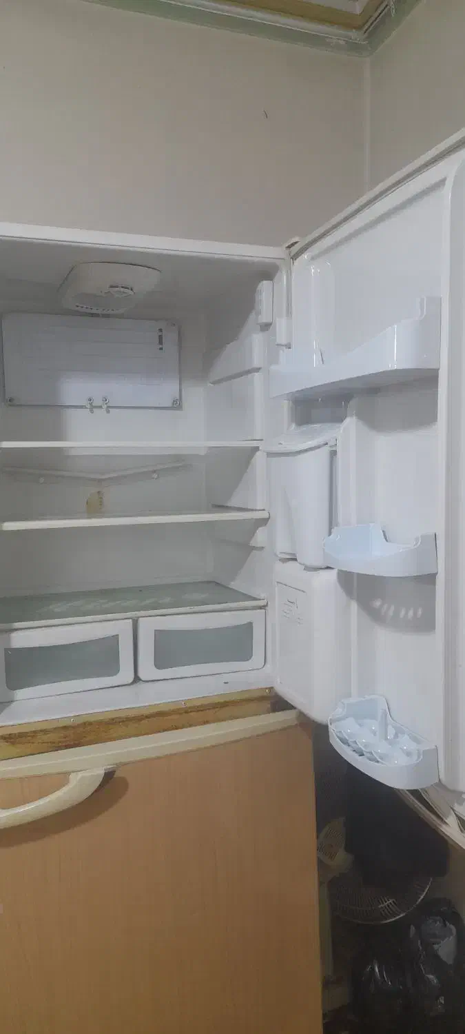 یخچال فریز کاملا سالم مناسب کارگاه|یخچال و فریزر|گلستان (تهران), |دیوار