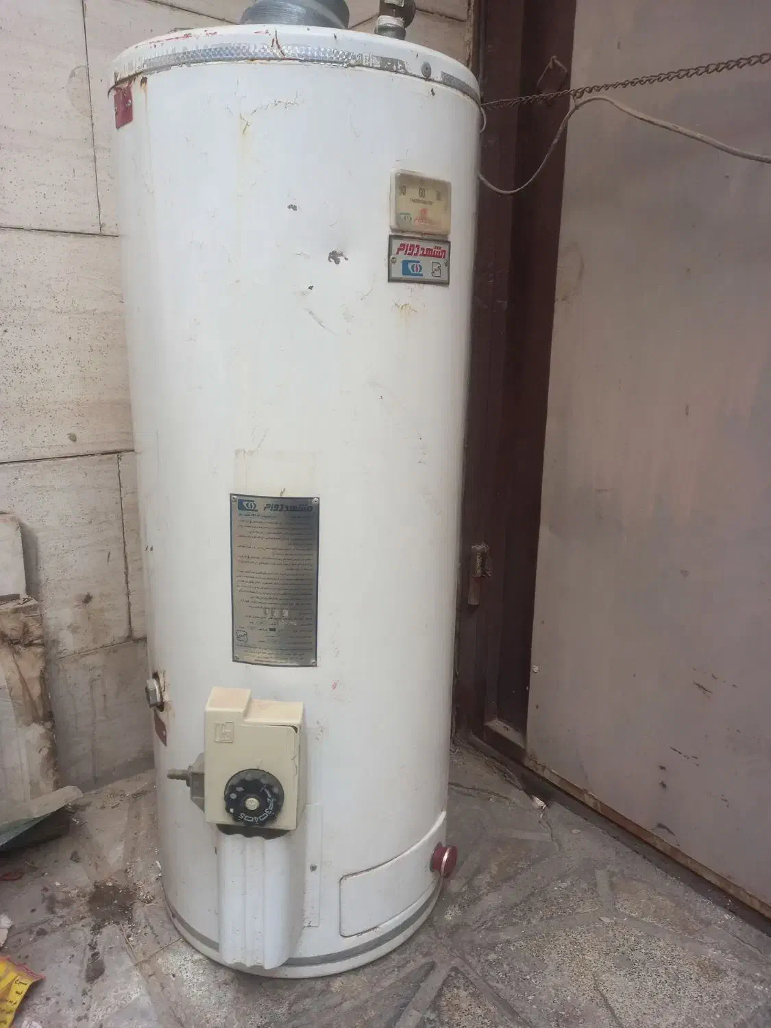 آبگرمکن مشهد دوام ۵۰ لیتری استوانه دیواری|آبگرمکن، پکیج، شوفاژ|مشهد, رسالت|دیوار