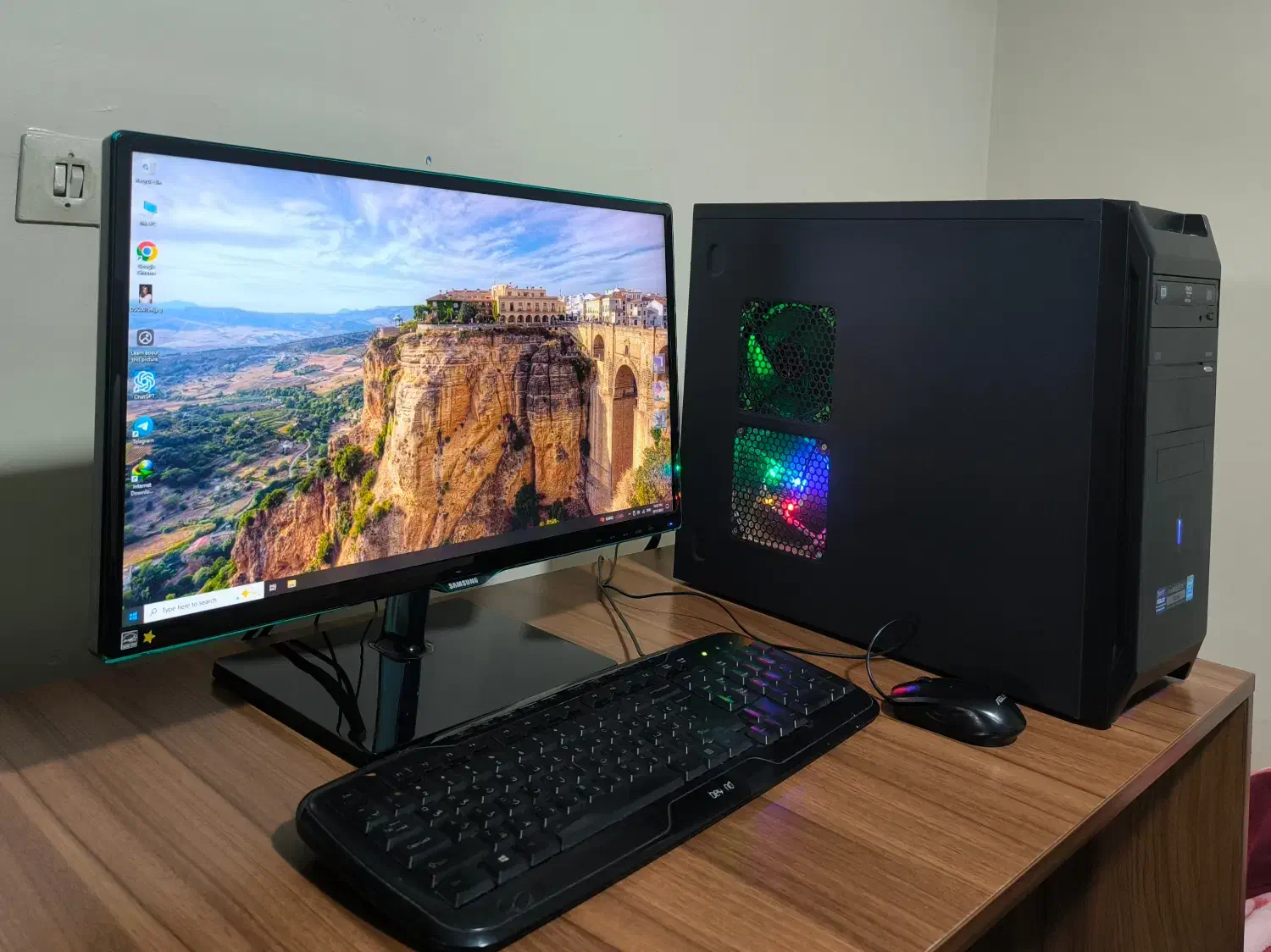 کیس کامل حرفه ای و تمیز به همراه مانیتور|رایانه رومیزی|تهران, استقلال|دیوار