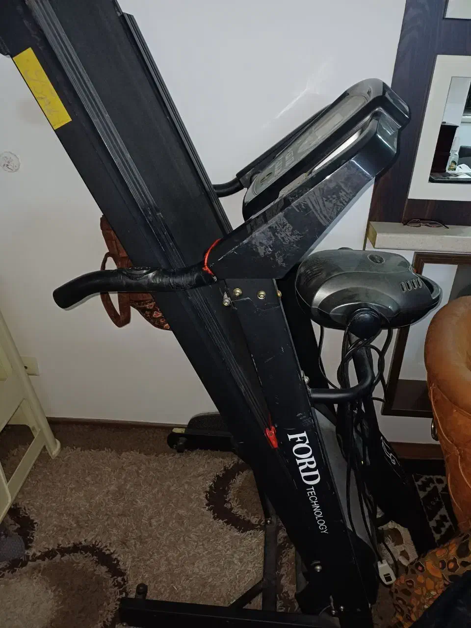 تردمیل خانگی تایوانی|تجهیزات ورزشی|شاهین‌شهر, خبرنگار|دیوار