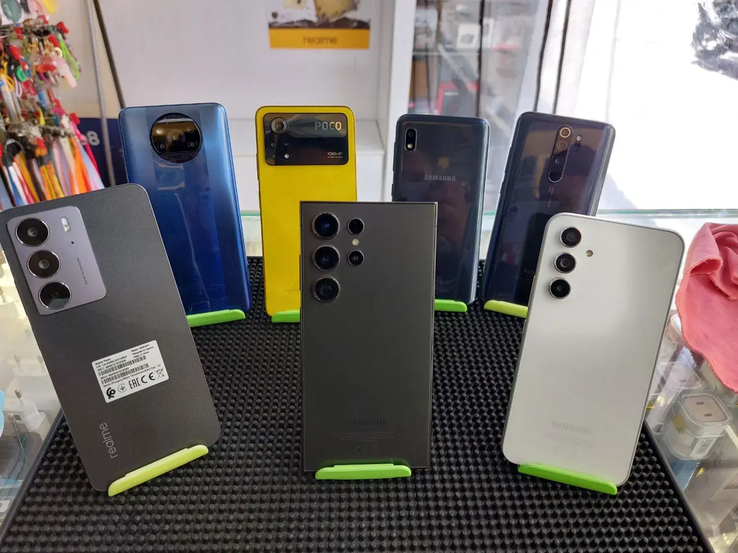 انواع گوشی دست دوم در حد نو با یک هفته تست|موبایل|شیراز, زند|دیوار