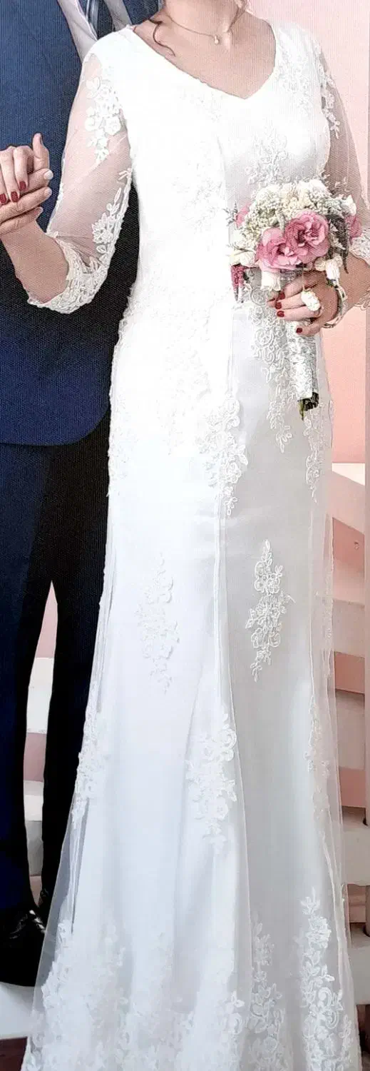 لباس عروس فقط برای عکس پوشیده شده|لباس|شیراز, ارم|دیوار