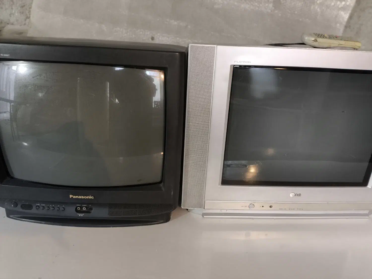 تلوزیون نوستالژی|تلویزیون و پروژکتور|اراک, |دیوار