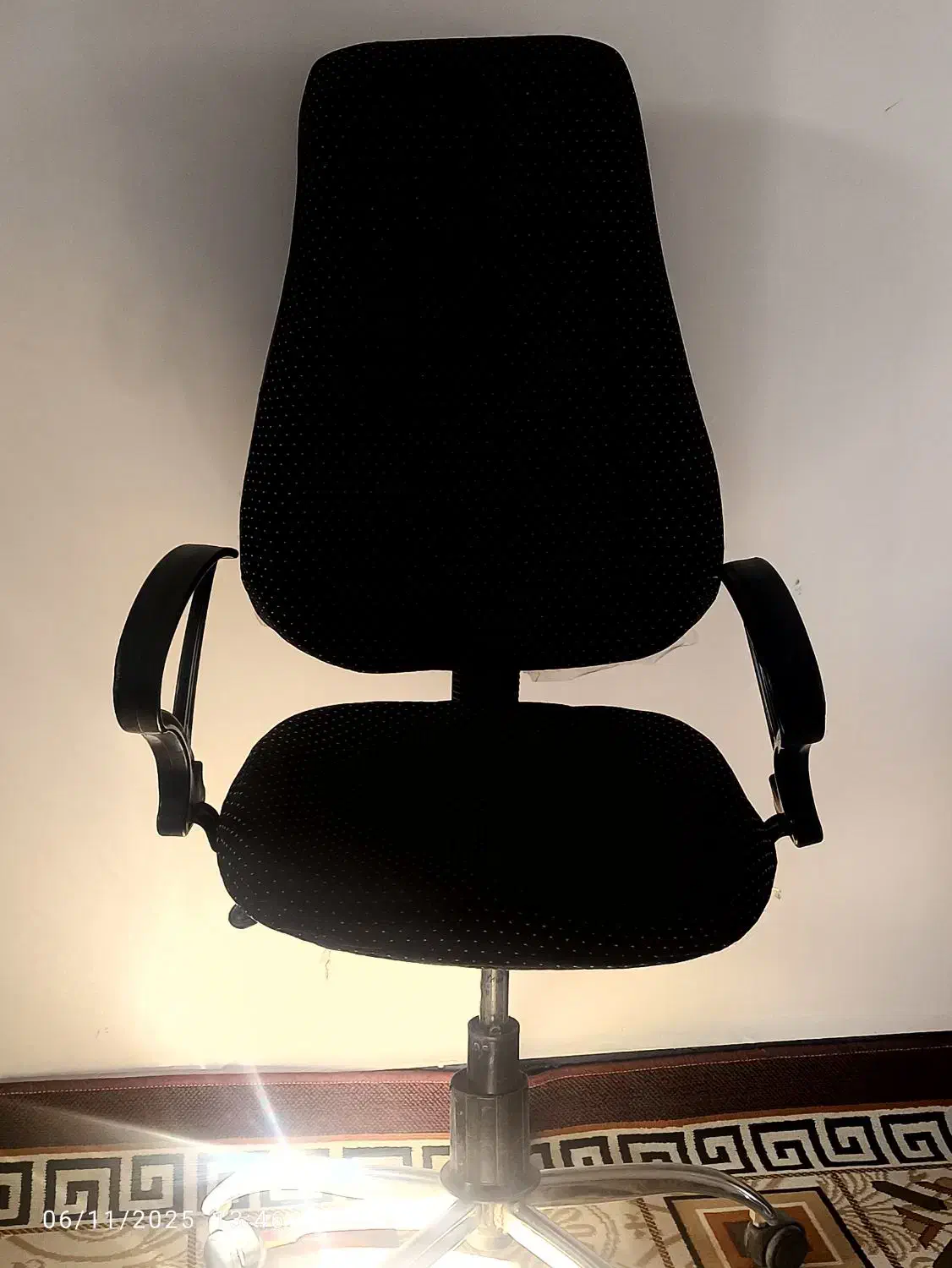 صندلی چرخ دار|صندلی و نیمکت|الشتر, |دیوار