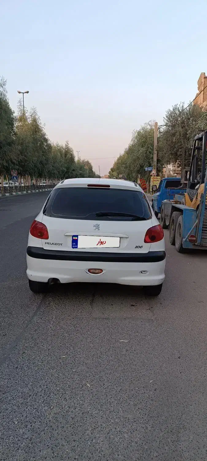 206مدل 94 بی رنگ|خودرو سواری و وانت|قم, زند آباد|دیوار