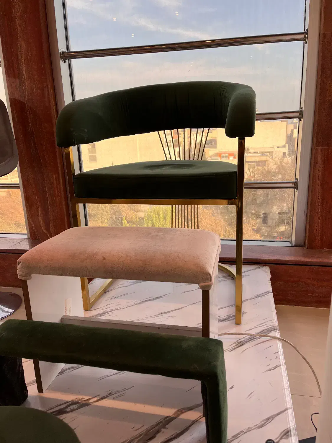 فروش تجهیزات ارایشگاهی|آرایشگاه و سالنهای زیبایی|اصفهان, سیچان|دیوار