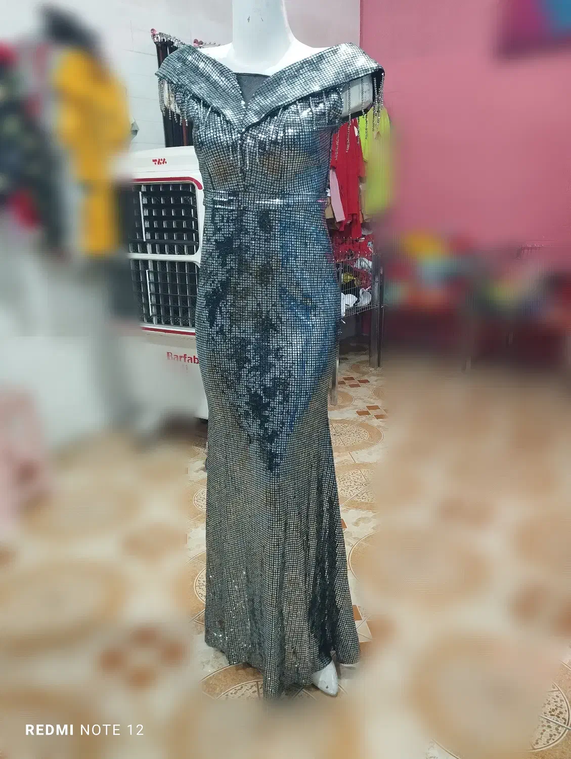 لباس مجلسی|لباس|جیرفت, |دیوار