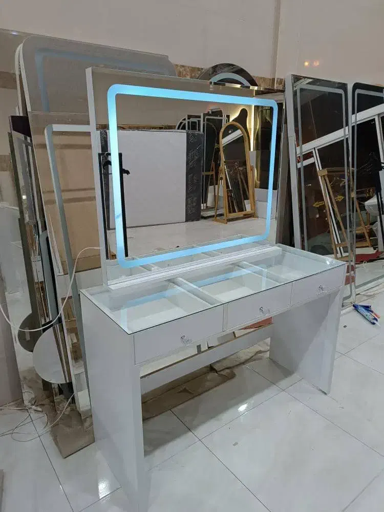 آینه کنسول ارایشی .آینه نچرال. آینه قدی|آینه|ماهدشت, |دیوار