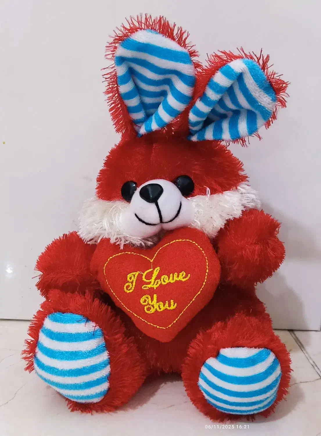 اسباب بازی|اسباببازی|صدرا-فارس, فاز ۱|دیوار