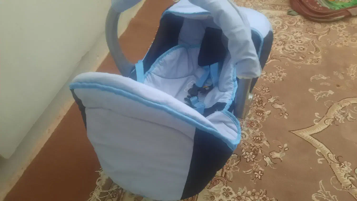 کریرنو|تخت و صندلی بچه|پاکدشت, پاکدشت (مامازند)|دیوار