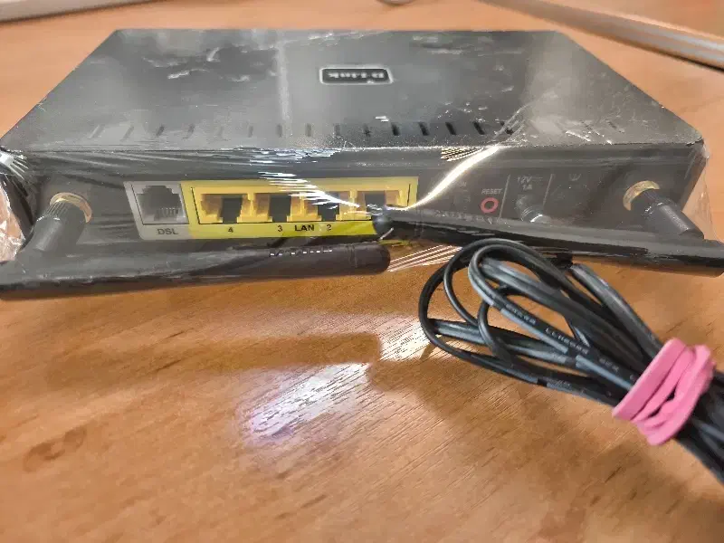 روتر D-Link ADSL Wireless DSL-2740U|مودم و تجهیزات شبکه|تهران, جردن|دیوار