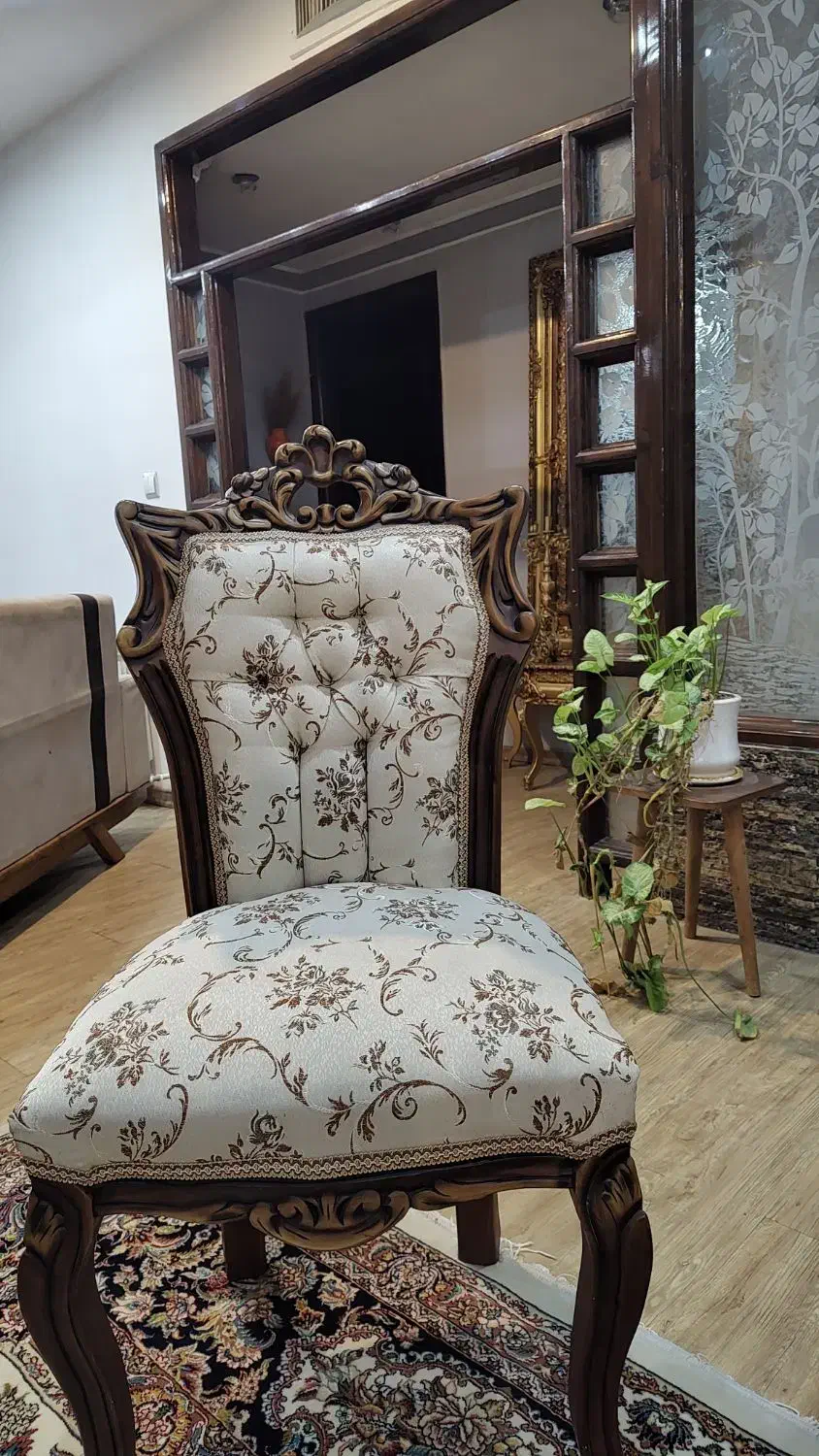 مبل سلطنتی|مبلمان خانگی و میز عسلی|مشهد, حضرت حجت|دیوار