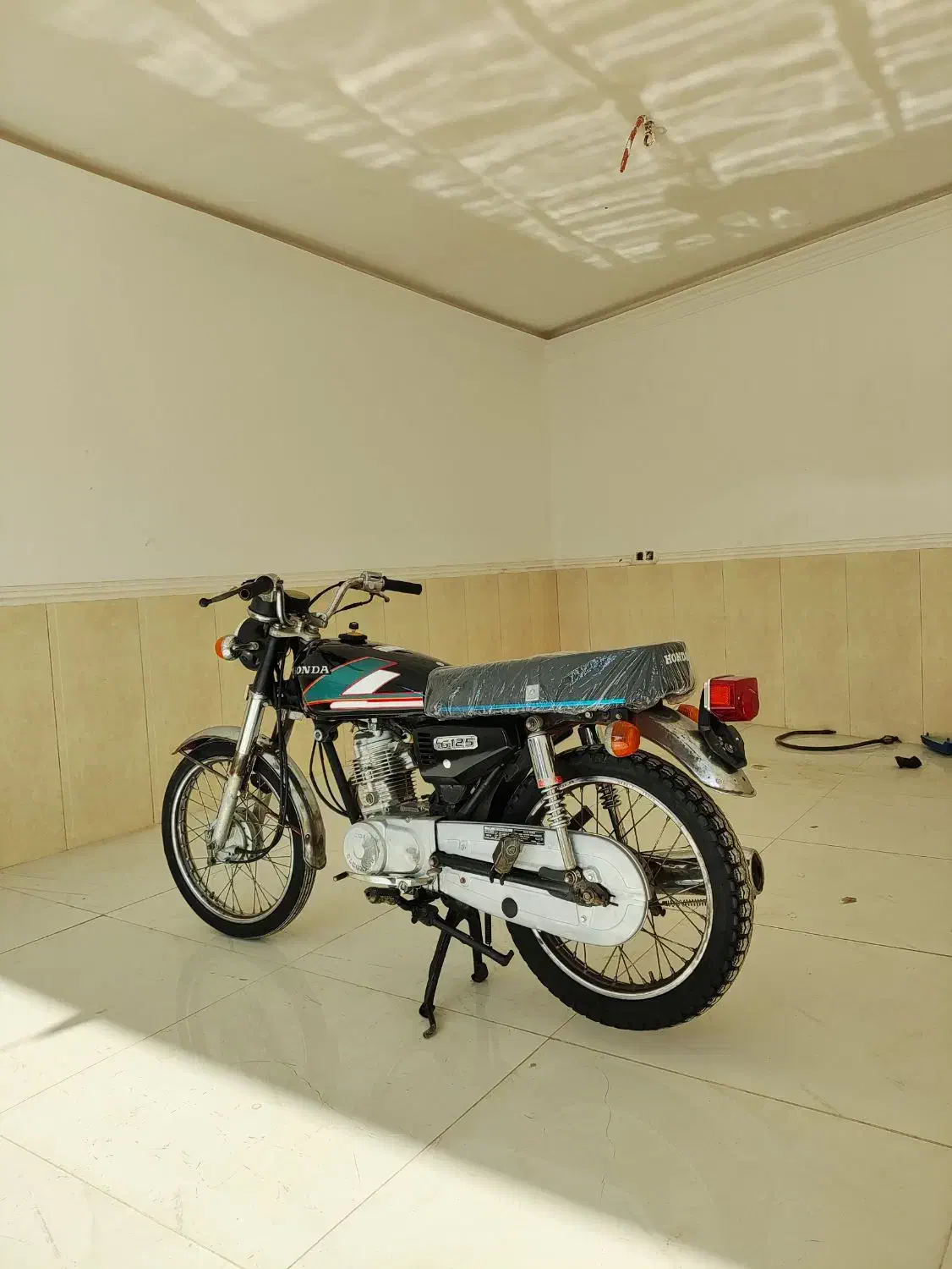 موتور هندا 125 مزائده با برگه|موتورسیکلت|گرگان, |دیوار