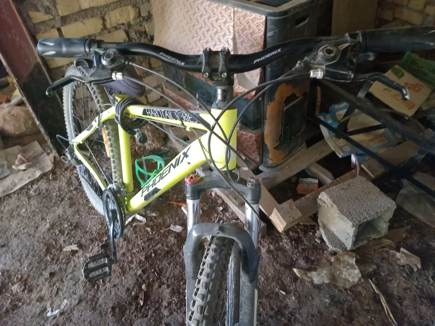 دوچرخه|دوچرخه، اسکیت، اسکوتر|سپیدان, |دیوار