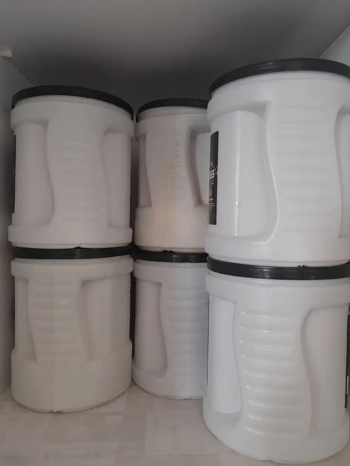 دبه دو کیلویی|ظروف نگهدارنده، پلاستیکی، یکبارمصرف|کرمان, |دیوار