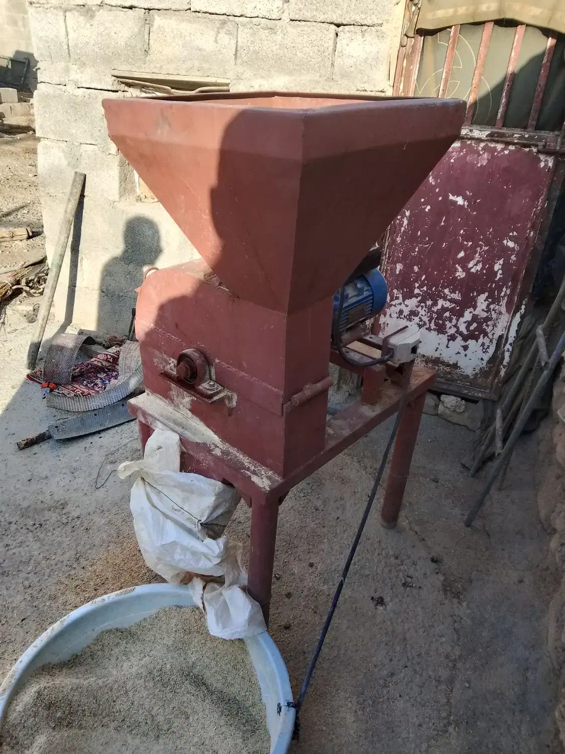 دستگاه خرد کن غلات|خردکن، آسیاب، غذاساز|حمیل, |دیوار