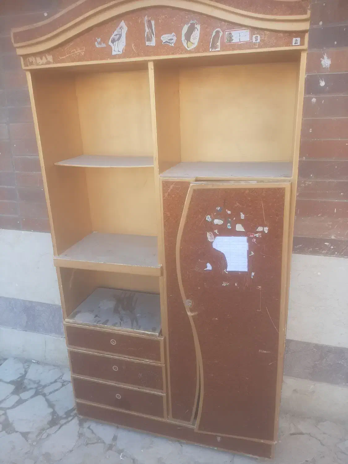 میز وکمد|میز و صندلی غذاخوری|شهرکرد, |دیوار