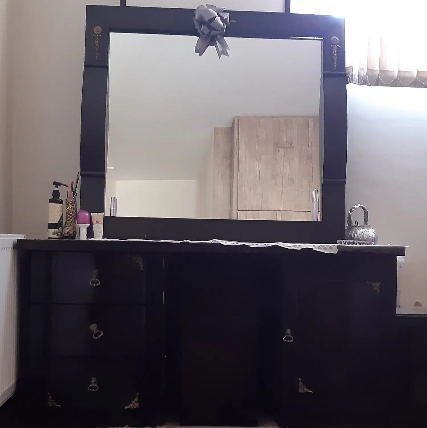 میز و آینه در حد نو|جاکفشی، کمد، دراور|شهرکرد, |دیوار