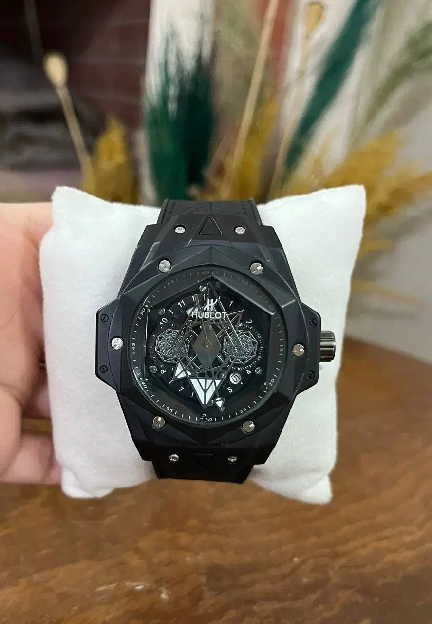 ساعت زنانه و مردانه هدیه خاص و شیک روز زن|ساعت|یزد, |دیوار