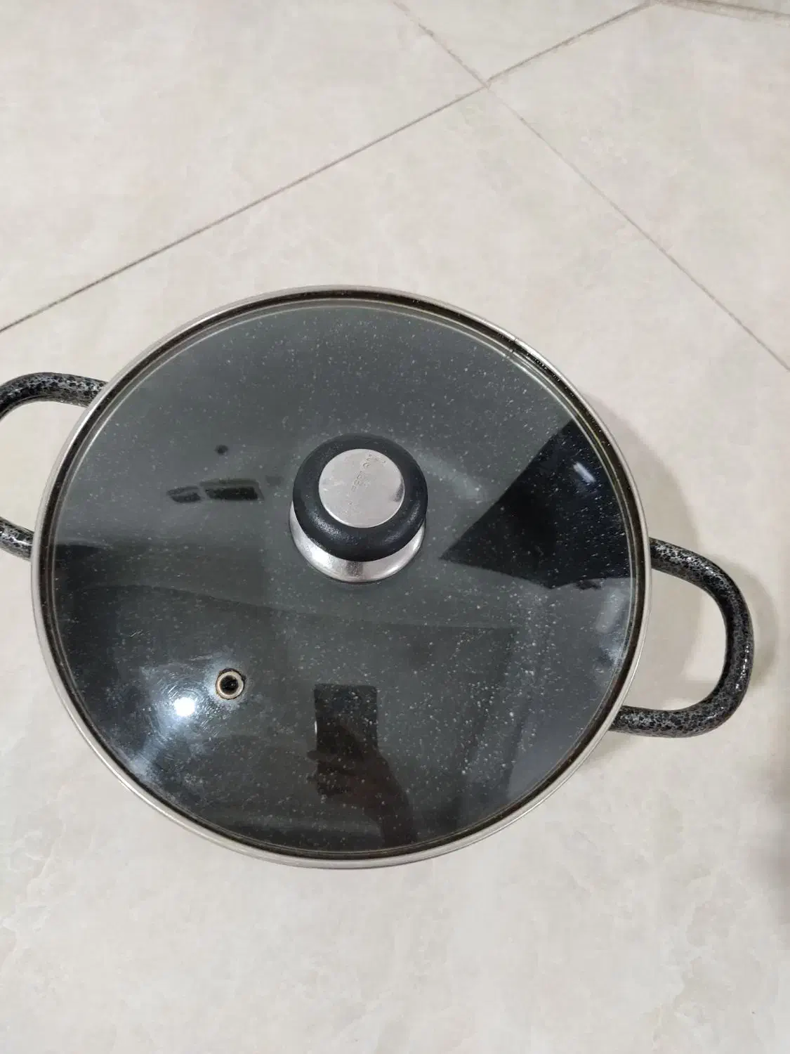 قابلمه|ظروف پختوپز|نیشابور, هفده شهریور|دیوار