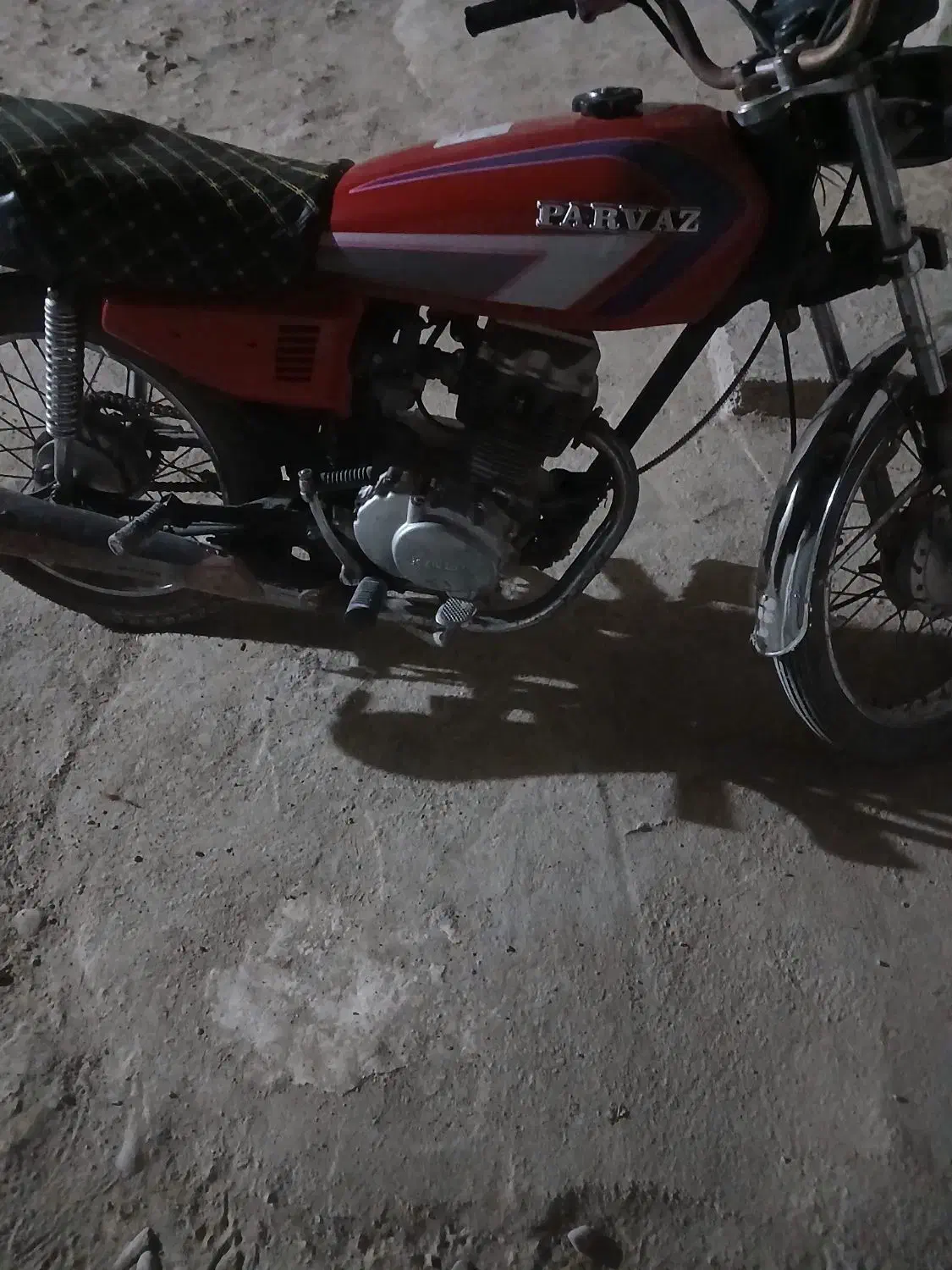 موتور هندا پارکینگی|موتورسیکلت|پیر سهراب, |دیوار