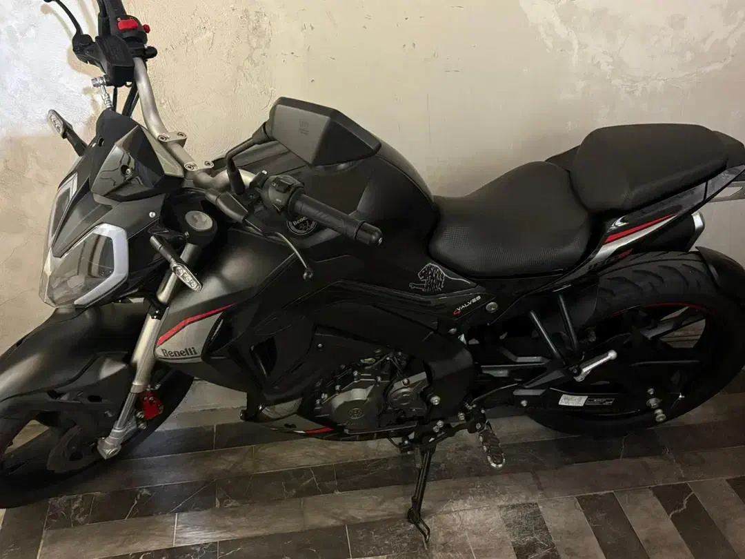 بنلی۱۸۰s|موتورسیکلت|تهران, حسین‌آباد|دیوار