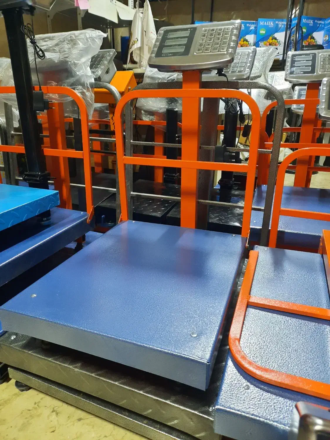 نمایشگر عابربانکی کد ۱ (ترازو باسکول ۳۶۰ کیلو)|فروشگاه و مغازه|اصفهان, عسگریه|دیوار