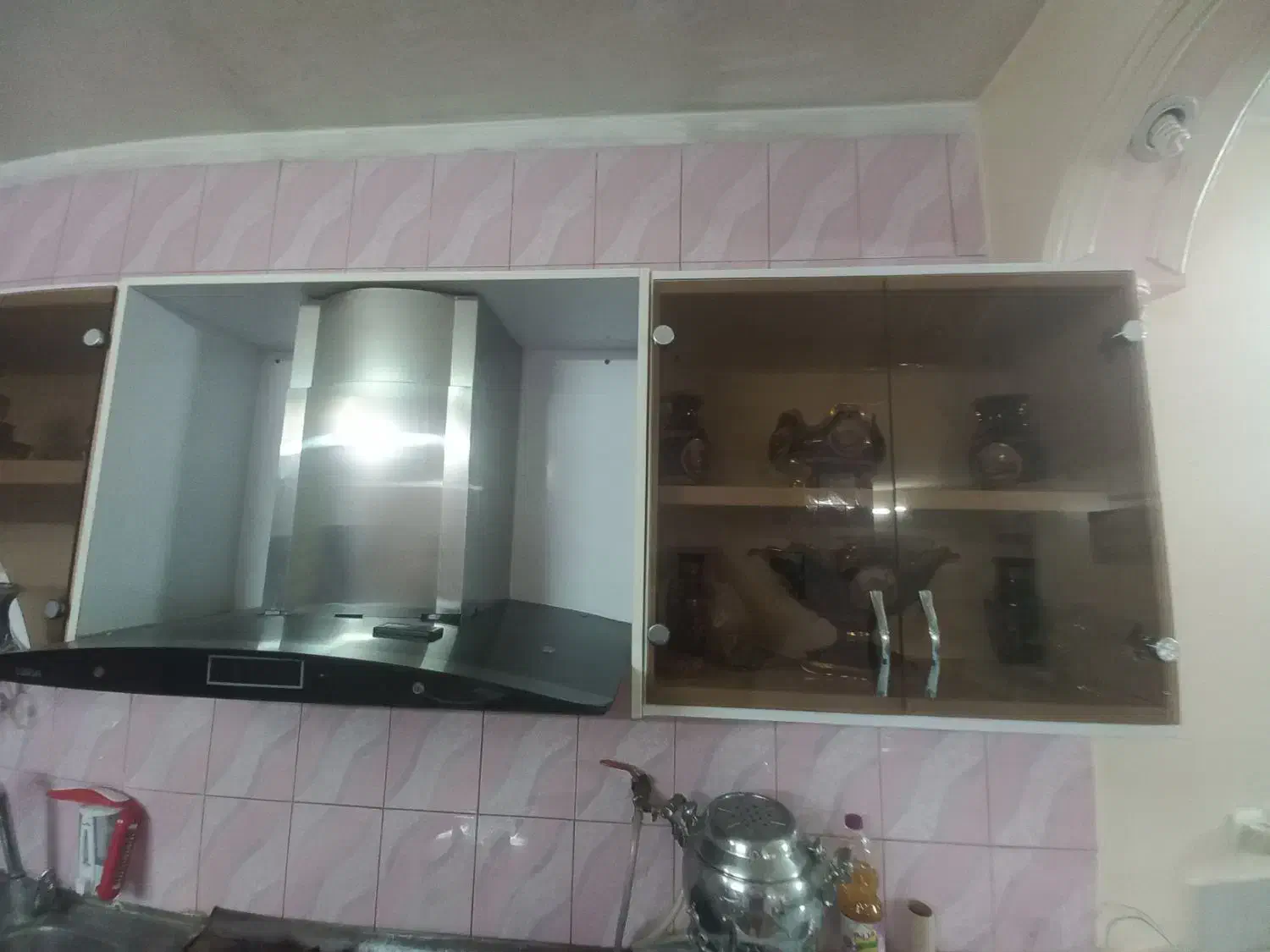 کابینت فلزی با آبگرمکن|مصالح و تجهیزات ساختمان|اصفهان, لیمجیر|دیوار