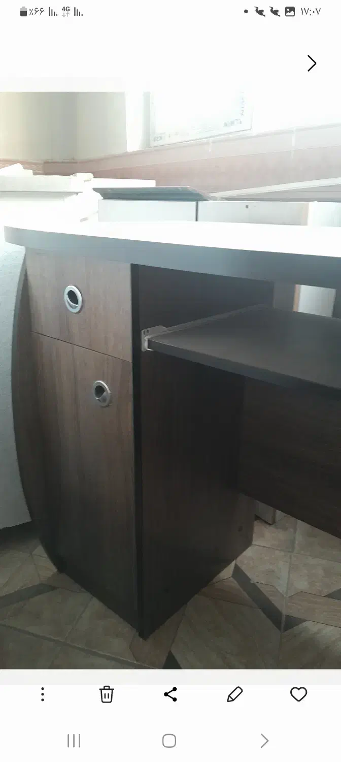 کامپیوتر در حد نو با کشو و جای کیبورد کشویی|میز تحریر و کامپیوتر|تاکستان, |دیوار