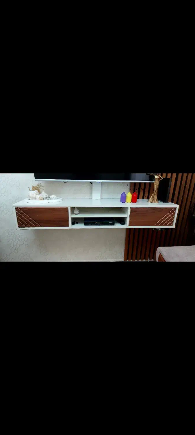 میز تی وی|میز تلویزیون|رشت, استقامت ۱|دیوار