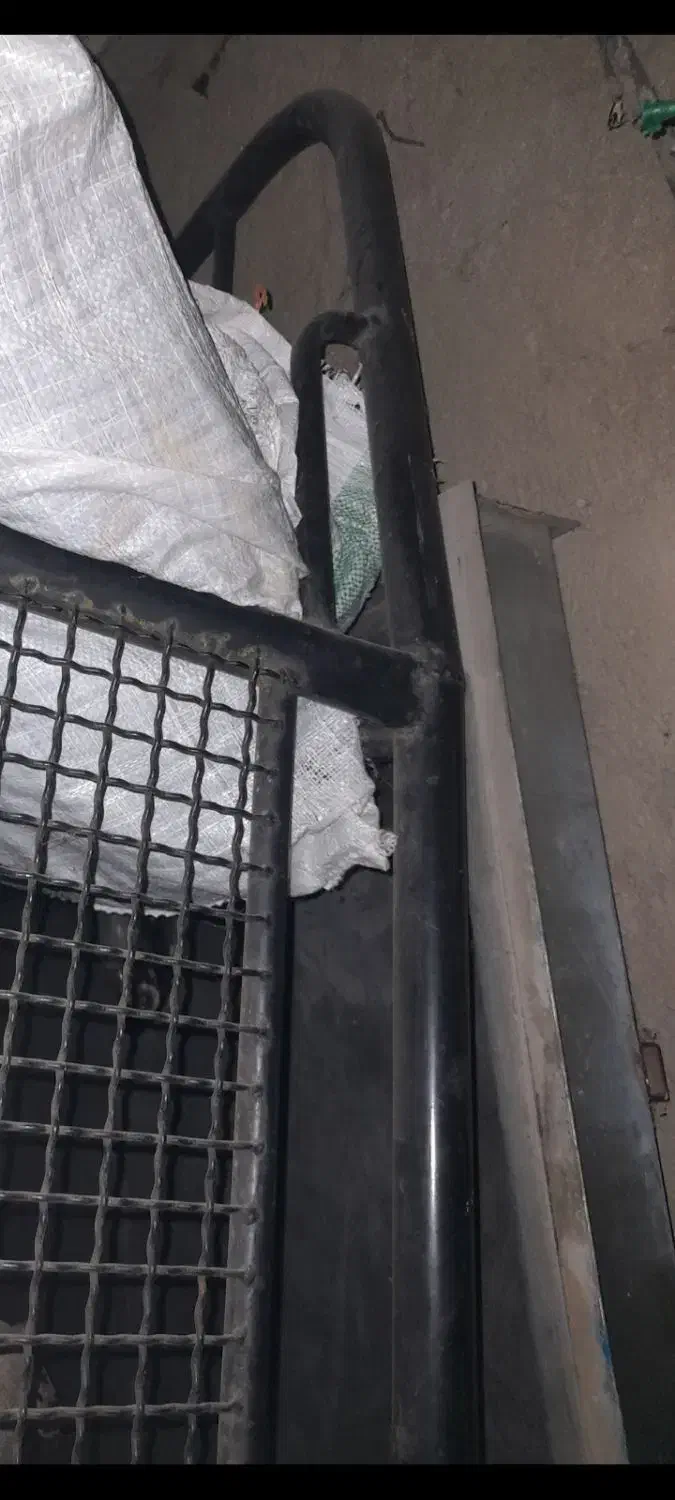 باربند و کفی مبلی پیکان وانت برابر با نو|قطعات یدکی و لوازم جانبی|ساری, |دیوار