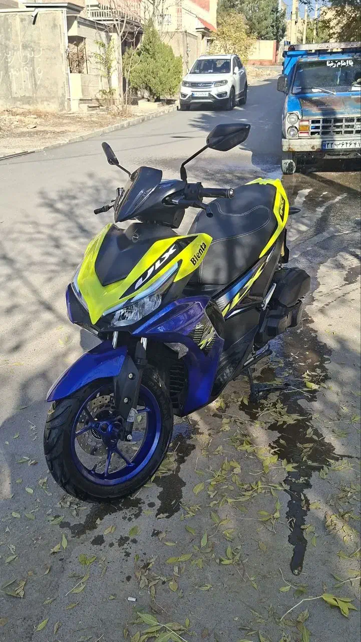 موتورایروکس مدل ۱۴۰۳|موتورسیکلت|بروجرد, |دیوار