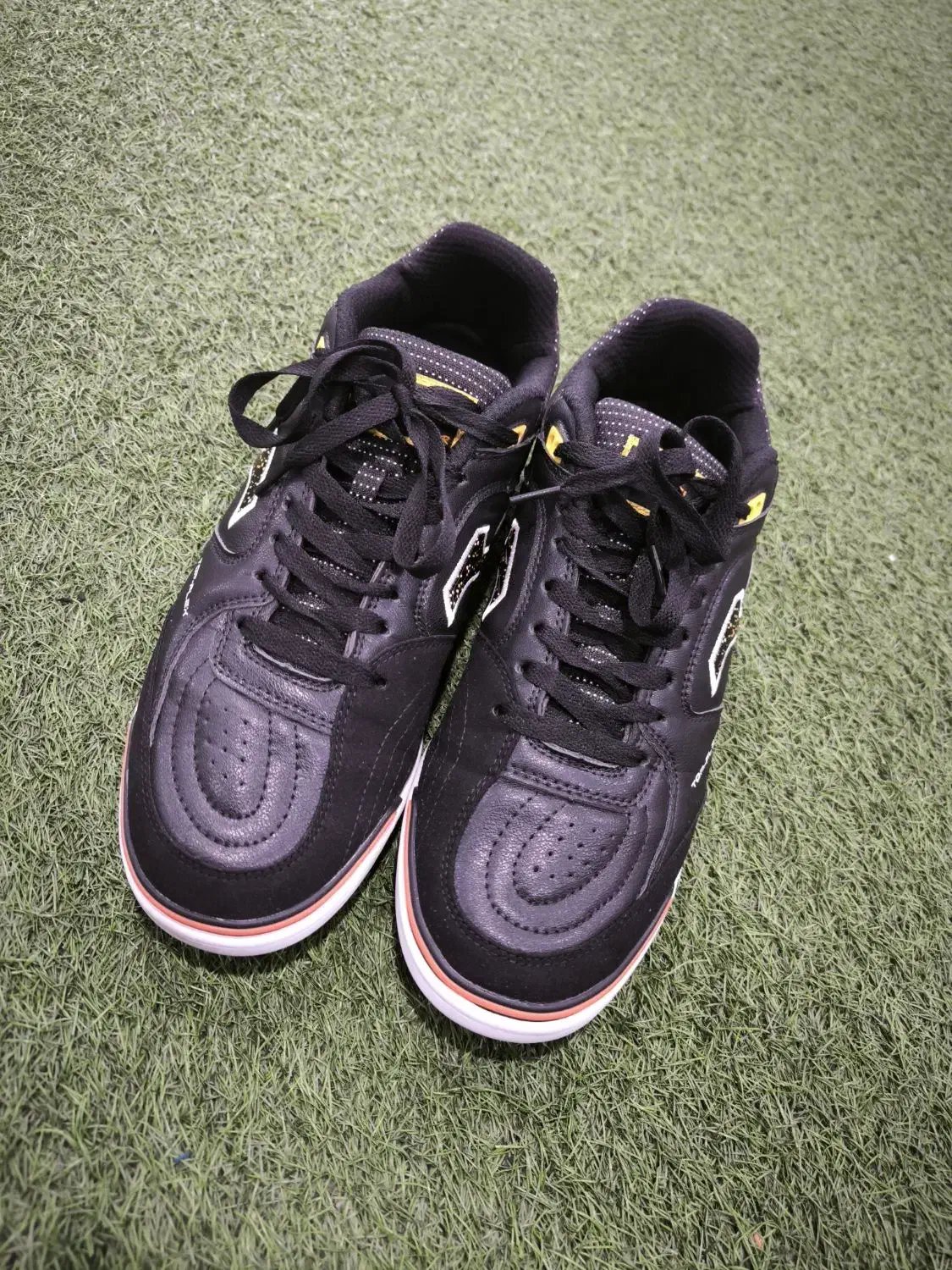 کفش سالنی جوما|کیف، کفش، کمربند|بندر ماهشهر, |دیوار